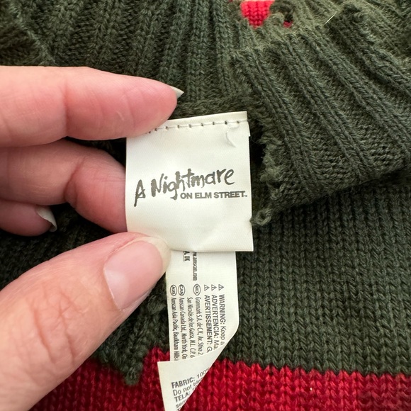 Freddie Krueger A Nightmare on Elm Street Adult Womens Costume Small S 2-4 - Picture 5 of 6